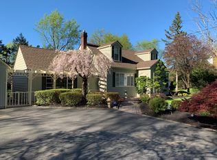 259 E Macada Rd, Bethlehem, PA 18017