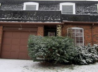 1827 Willowbrook Cir, Flint, MI 48507