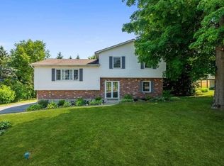 21 Glenwood Rd, Poughkeepsie, NY 12603