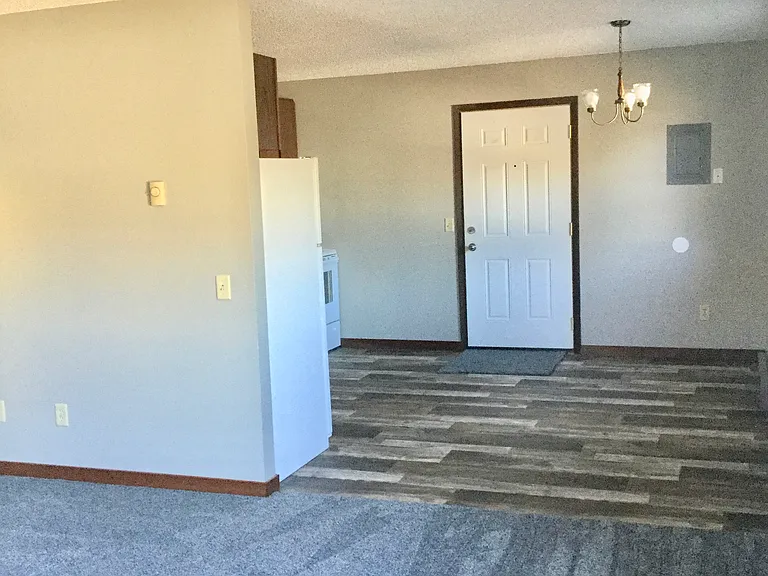 1135 Sunset Ln #4 — Photo 5