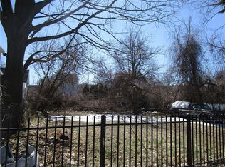 56 Clifford St, Bridgeport, CT 06607