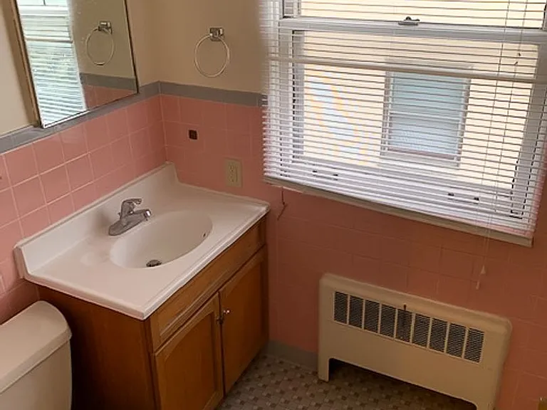 Shepard Terrace Apartments — Photo 23