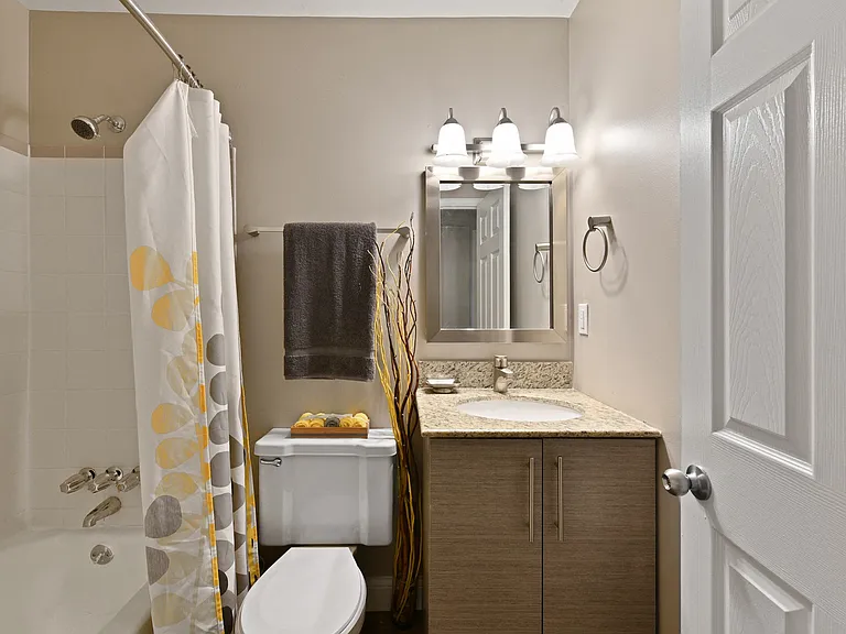 Heritage Hill Estates Apartments — Photo 14