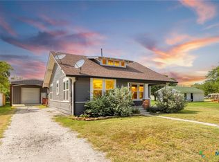 205 E Westmeyer St, Poth, TX 78147