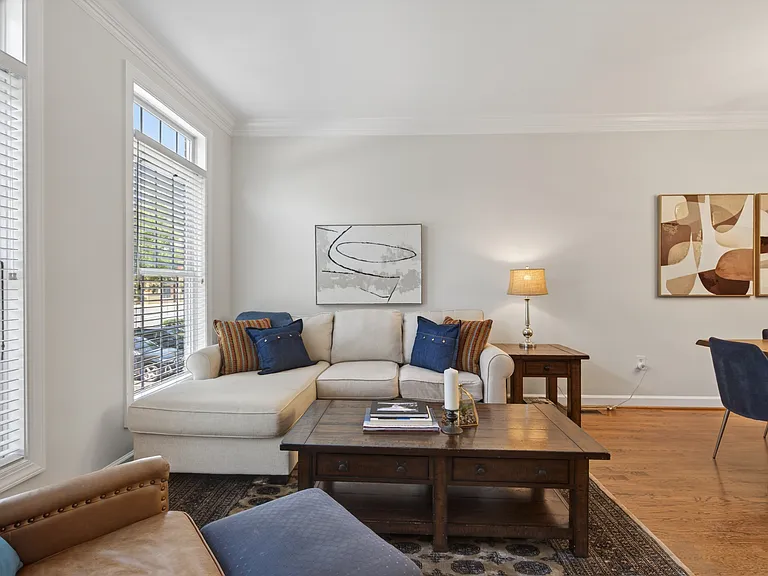 772 N Wakefield St — Photo 30