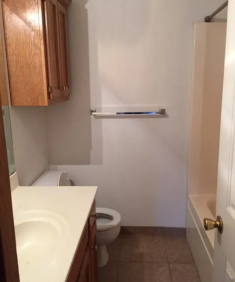 68 Oak Grove Cir #12 — Photo 5