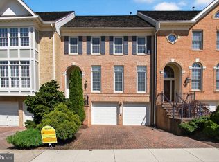 7907 Turncrest Dr, Potomac, MD 20854