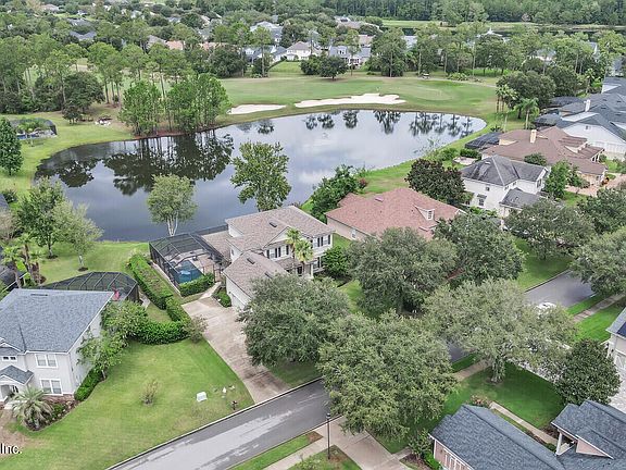 3rd image of 1836 FOREST GLEN Way