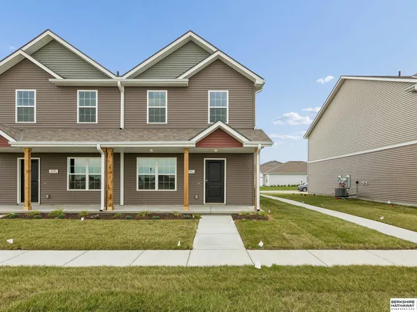 4747 E 21st St, Fremont, NE 68025