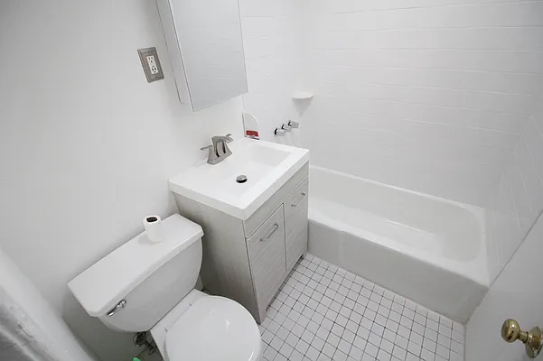 Rented by Realty Nerd | media 5