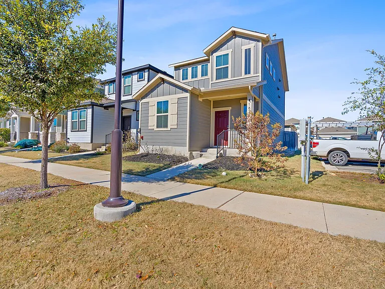 1828 Arendale Dr — Photo 2
