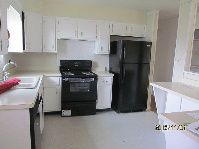 2nd image of 15431 Tudor Rd