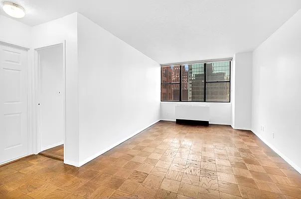 Rented by Cooper & Cooper Real Estate | media 24