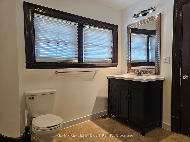 1 Mill St #1 — Photo 37