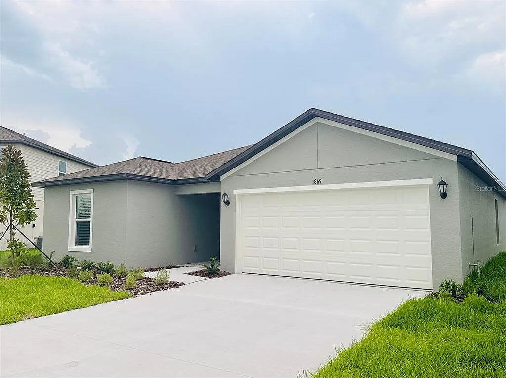 4 bed, 3.0 bath, 2174 sqft, $2,600 — Photo 3