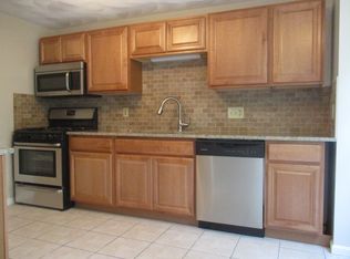 1405 Pinewood Dr, Smithfield, RI 02917