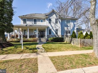5817 Wilmett Rd, Bethesda, MD 20817