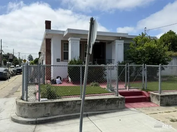 2050 102nd Avenue, Oakland, CA 94603