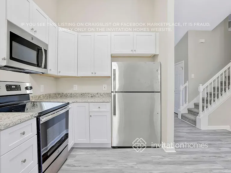 2027 Pittston Farm Rd — Photo 8
