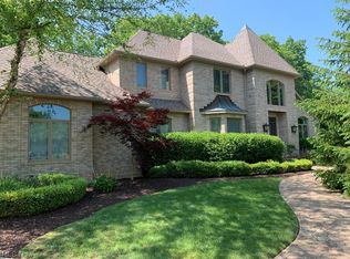 383 Aberdeen Ln, Aurora, OH 44202