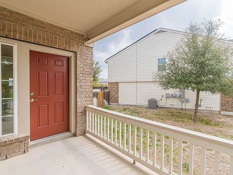 13803 Laramie Hl — Photo 9