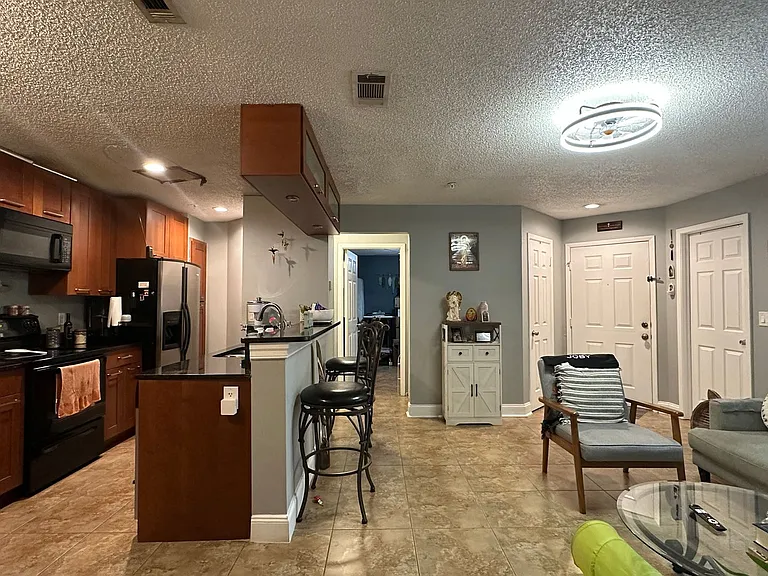 974 Leeward Pl #104 — Photo 9