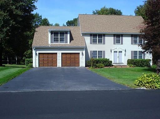 2nd image of 11 Balmoral Dr