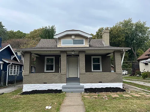 5830 Euclid Ave Photo 1