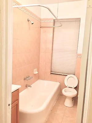 Rented by Roberto Guilbet, LREB | media 43