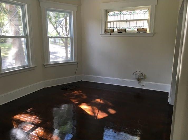1st image of 41 Carteret St #1
