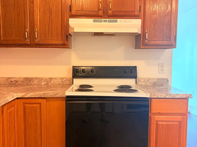 56 Edgeworth St #12 — Photo 3
