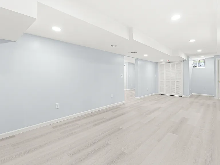 18 Grant Rd — Photo 38