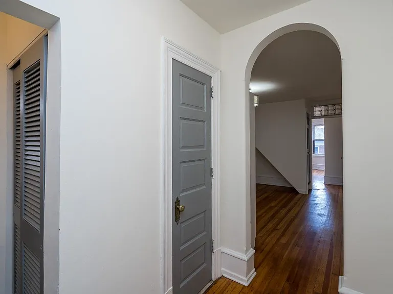 338 S 15th St #3 — Photo 2