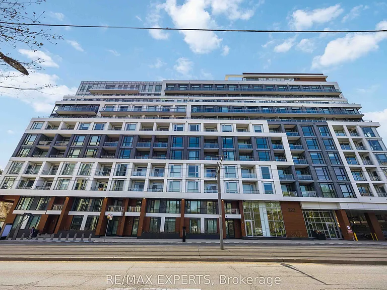 223 Saint Clair Ave W #1007 — Photo 34