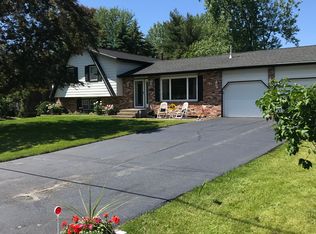 6605 Harbert Rd, Harbert, MI 49115