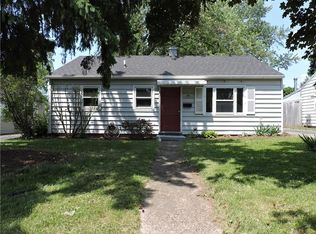 74 Cimarron Dr, Rochester, NY 14620