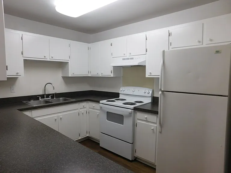1555 College Way — Photo 7