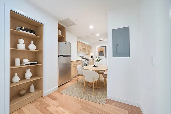 Rented by Living New York | media 4