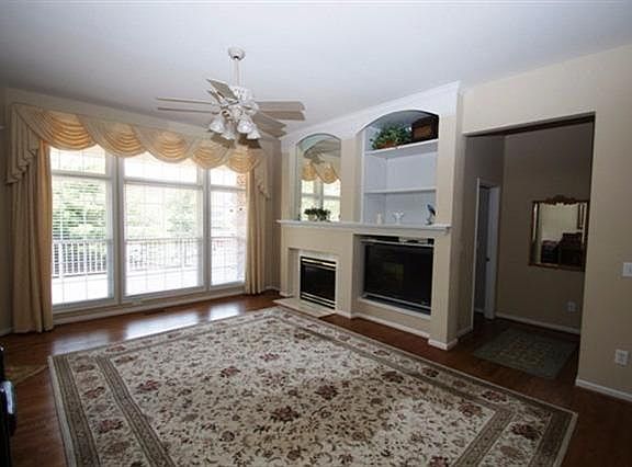 4th image of 6592 Maiden Grass Ln