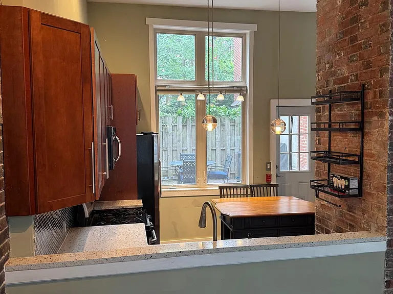 2200 Pine St #112 — Photo 6