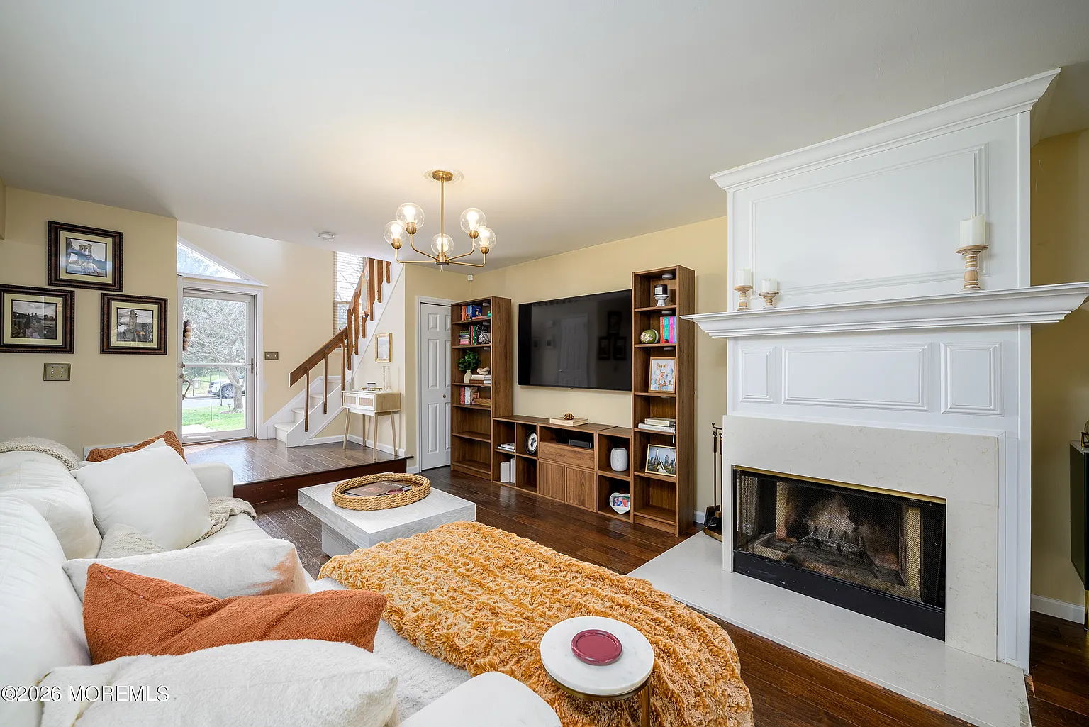 55 Malibu Drive photo 1