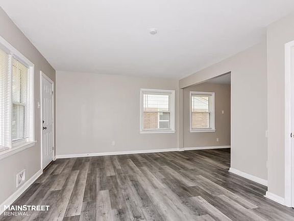 5th image of 8645 Ardelia Ave