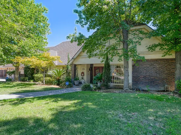 2677 W Wrenwood Ave, Fresno, CA 93711