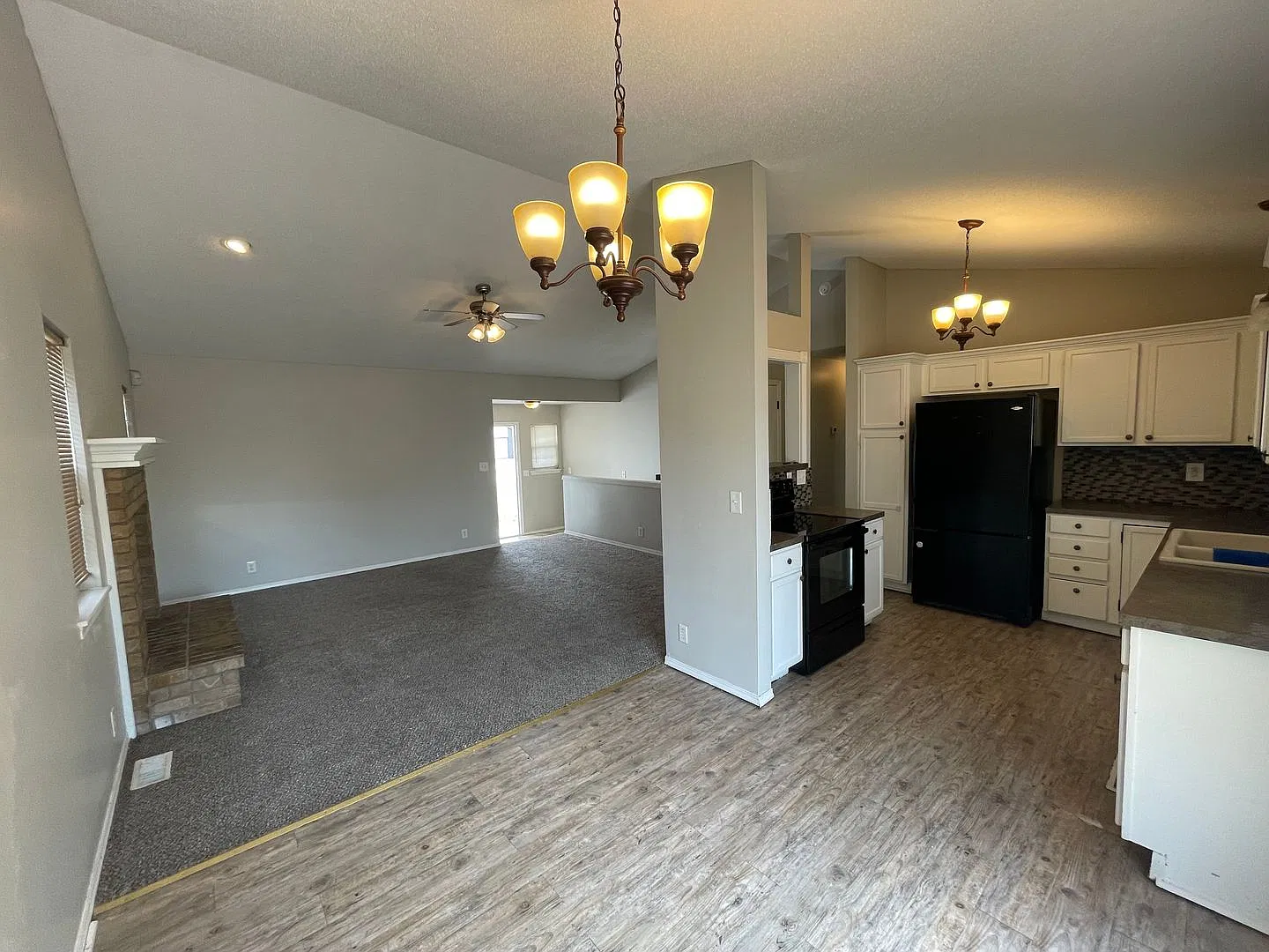 Prime spot, tons of space! — Photo 1