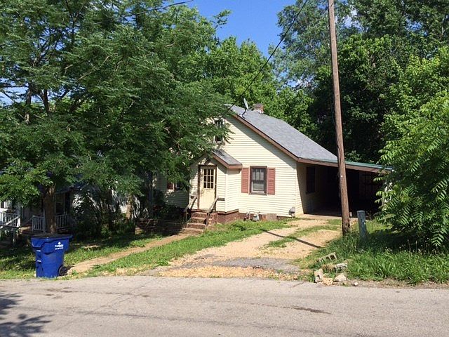 2nd image of 112 Ellen St