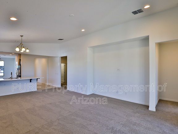 4th image of 7931 W Pasadena Ave