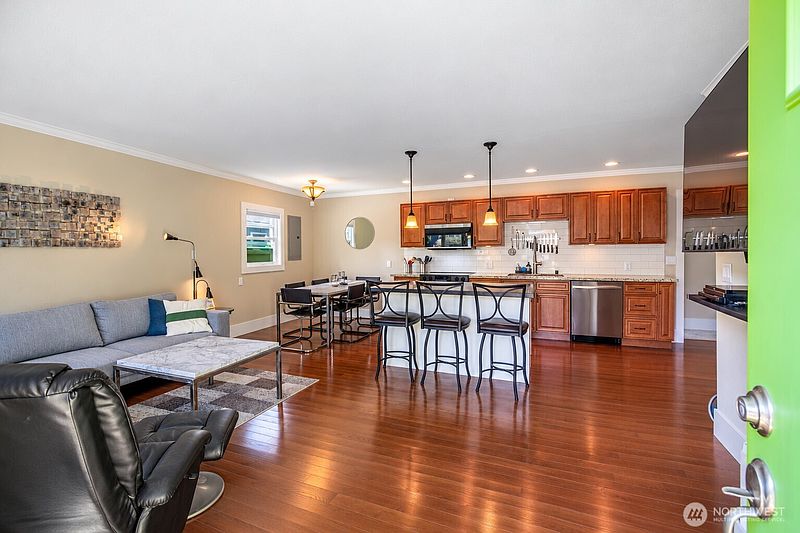 3rd image of 9745 2nd Avenue NW