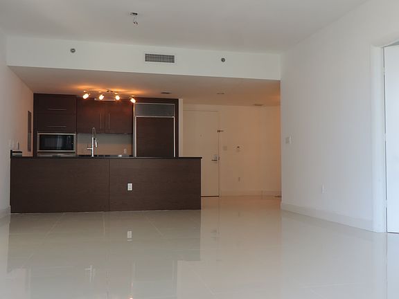 4th image of 475 Brickell Ave APT 2309