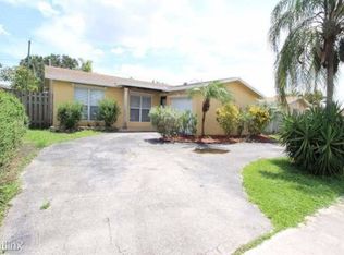 11311 NW 37th Pl, Sunrise, FL 33323