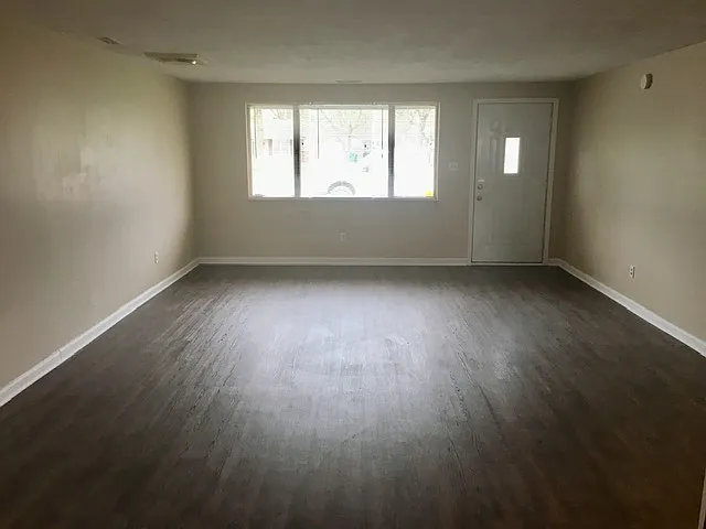 9403 Shenandoah Dr — Photo 5